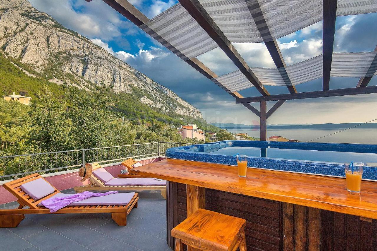Holiday Home Darius With Hot Tub Makarska Ngoại thất bức ảnh