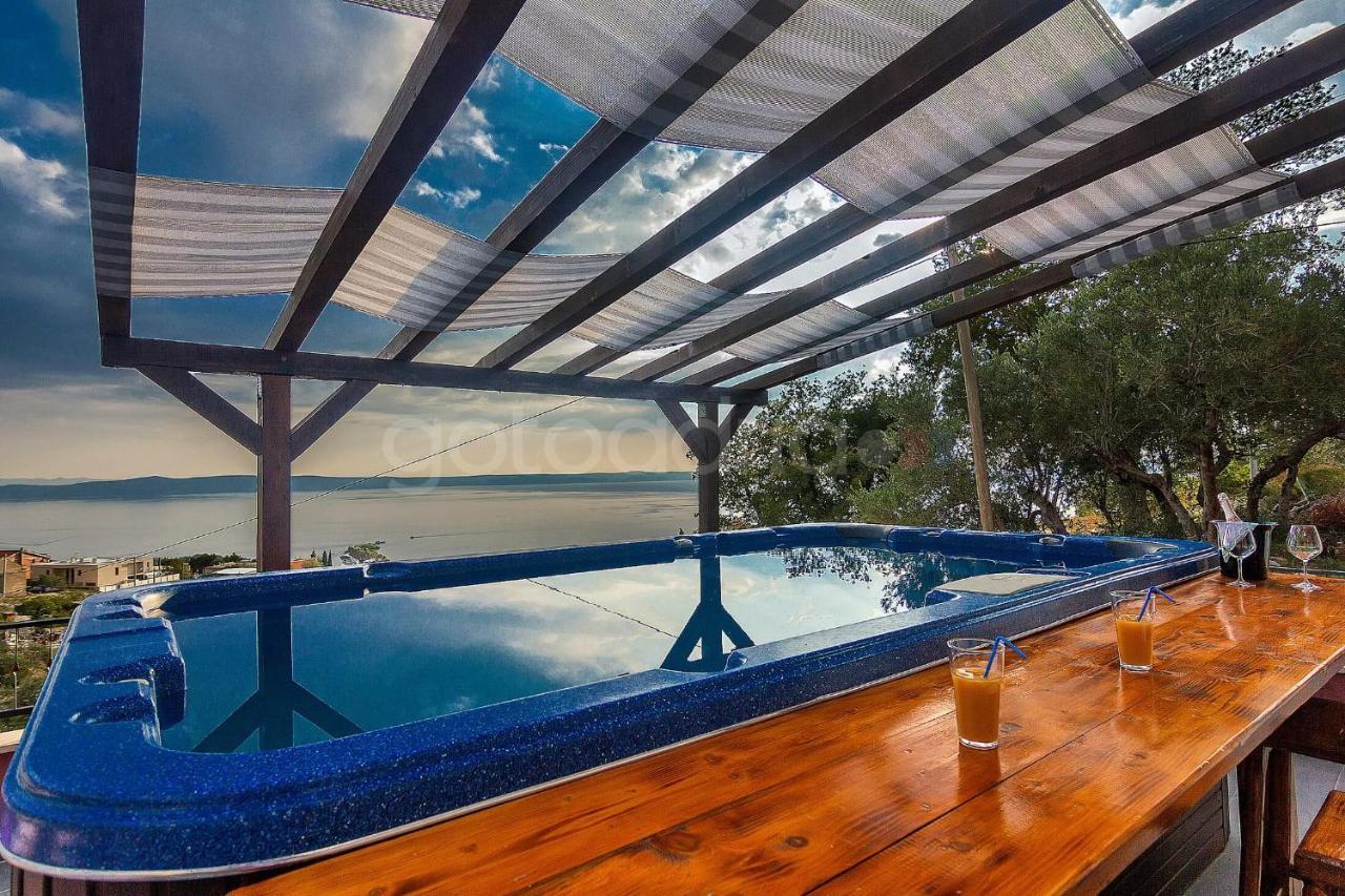 Holiday Home Darius With Hot Tub Makarska Ngoại thất bức ảnh