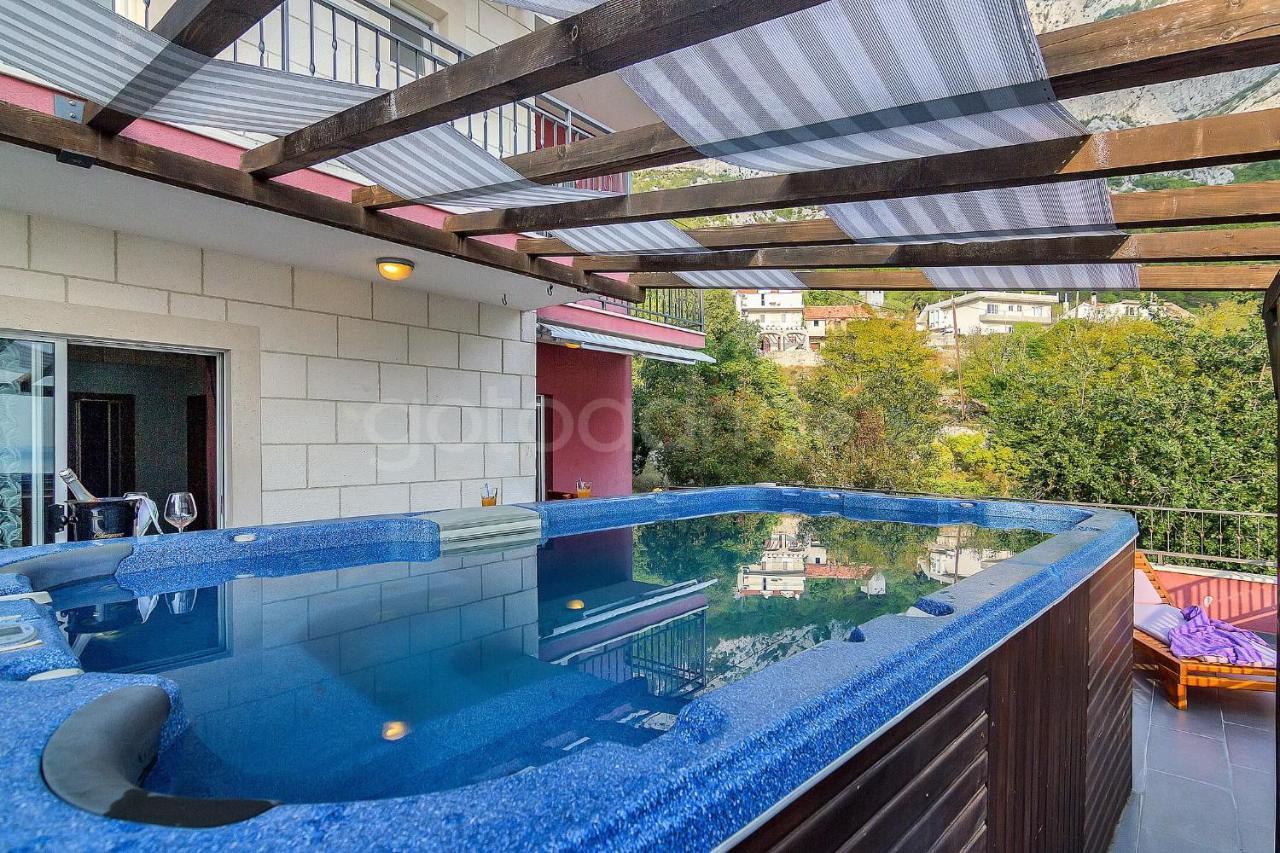 Holiday Home Darius With Hot Tub Makarska Ngoại thất bức ảnh